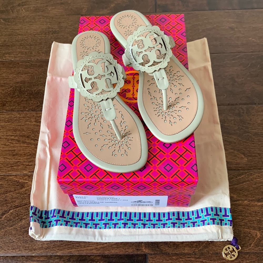 NIB TORY BURCH Authentic Rare Miller Sage Leather Scallop Thong Sandal Size 7.5 - Picture 1 of 14